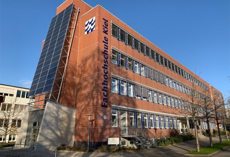 30 FH Kiel Grenzstraße 01