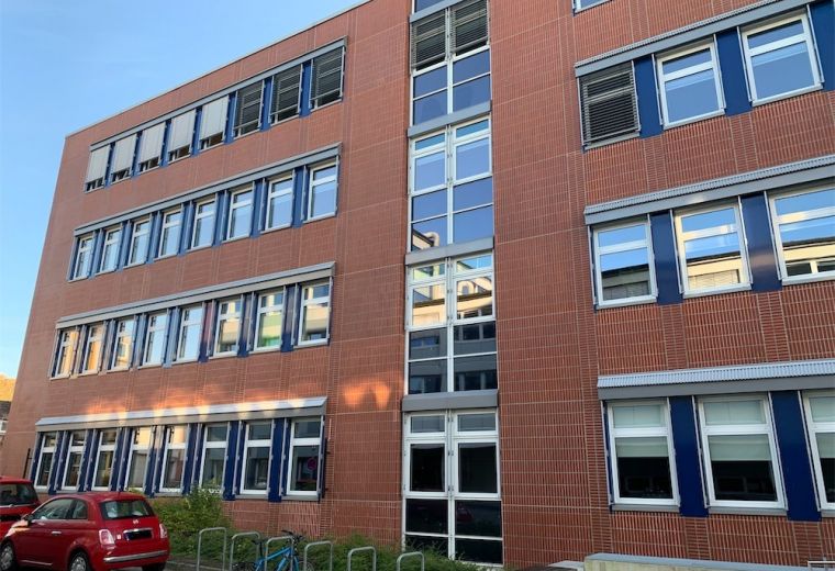 32 FH Kiel Grenzstraße 03