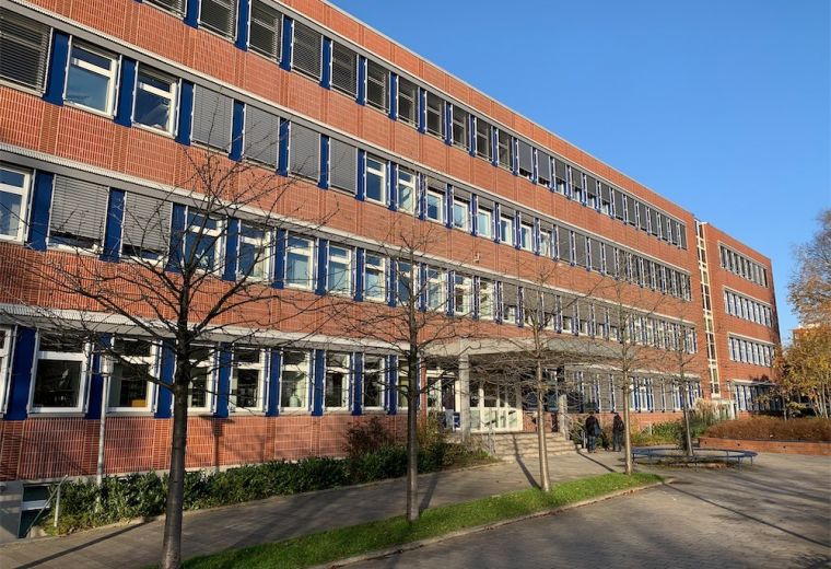 33 FH Kiel Grenzstraße 04