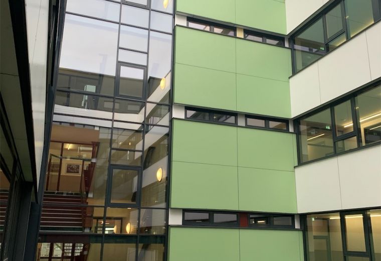 17 Gymnasium Horn 03