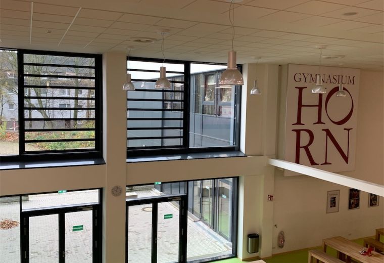 23 Gymnasium Horn 01